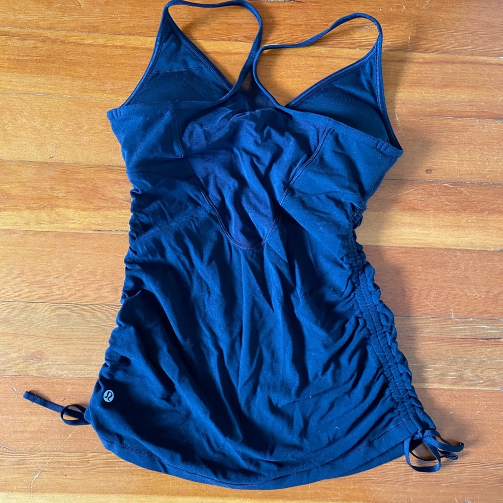 Lululemon Black tank, NWOT